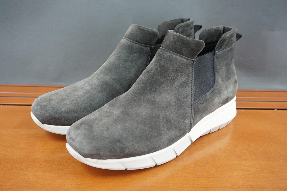 La Canadienne Baron Shoes Womens 11 Gray Suede Slip On Chelsea Bootie Canada